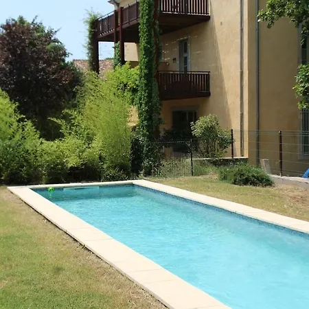 Ferienhaus 2 Bedroom With Shared Pool In Lovely Market Town Of In Wine Region
