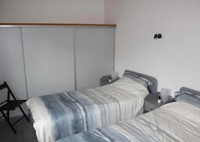 度假居 2 Bedroom With Shared Pool In Lovely Market Town Of In Wine Region Olonzac
