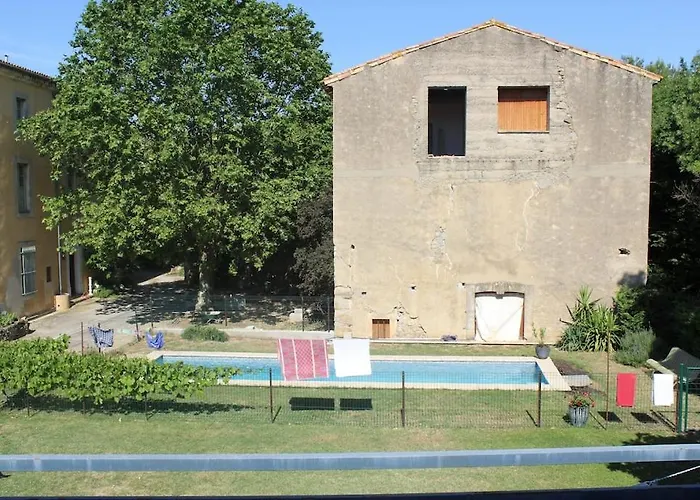 2 Bedroom With Shared Pool In Lovely Market Town Of In Wine Region 度假居