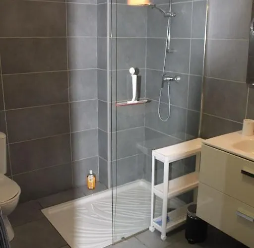 2 Bedroom With Shared Pool In Lovely Market Town Of In Wine Region 度假居 Olonzac